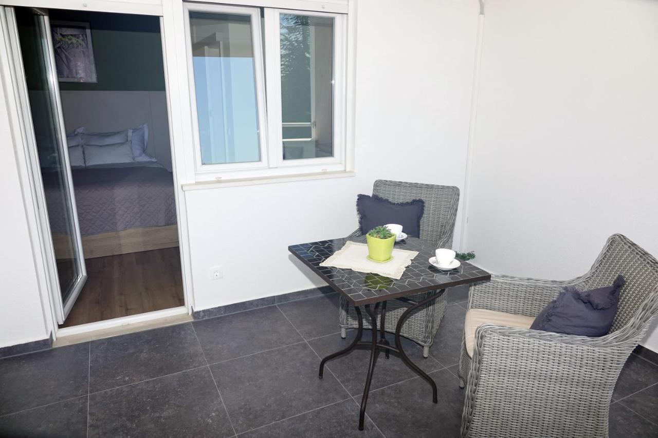 Apartments Bombonin มาคาร์สกา ภายนอก รูปภาพ